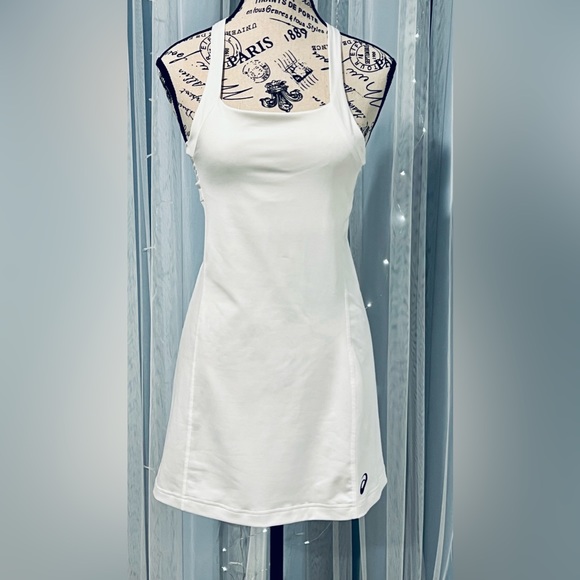 Asics Women's Team Rally Sport Dress , NWOT - Picture 1 of 9